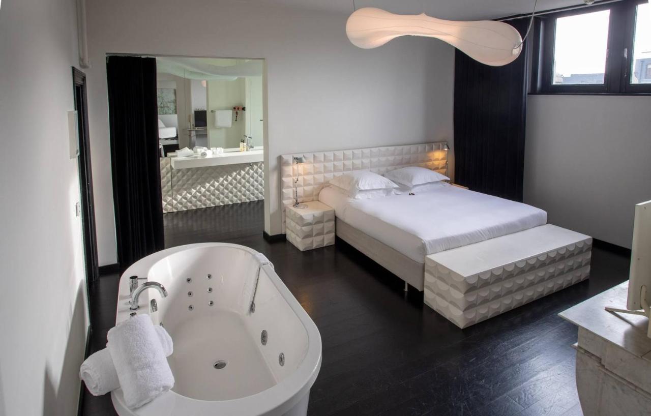 B&B Suites Feek アントウェルペン エクステリア 写真